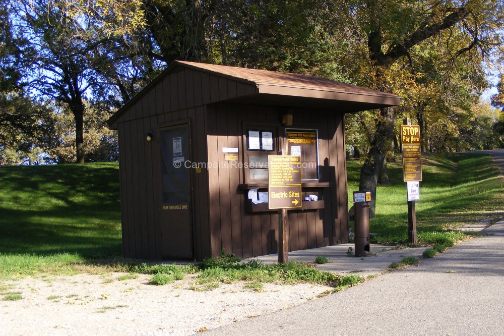 Iowa Marble Beach: Where Gem Hunting Meets Relaxation